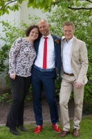 0186-20150522-hochzeit-standesamt-garten-040-